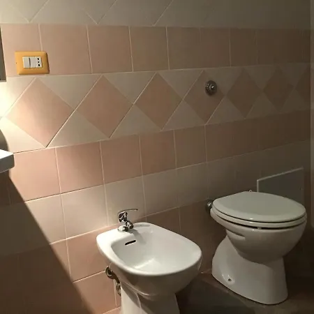 Donna Violante Porto Corallo 3* וילאפוצו