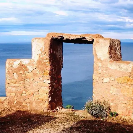 Donna Violante Porto Corallo 维拉普特祖