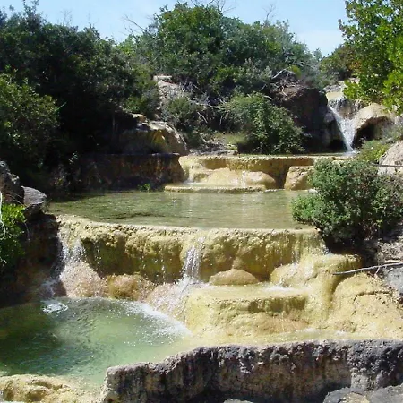 Donna Violante Porto Corallo 3*