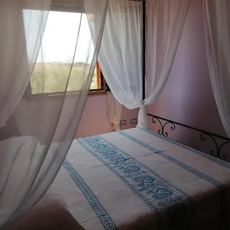 Donna Violante Porto Corallo 3*