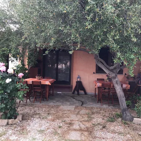 Maison d'hôtes Donna Violante Porto Corallo