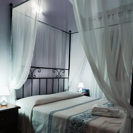 Donna Violante Porto Corallo 3*