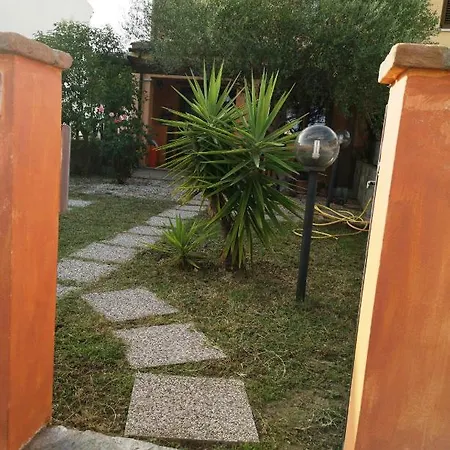 Donna Violante Porto Corallo Guest house