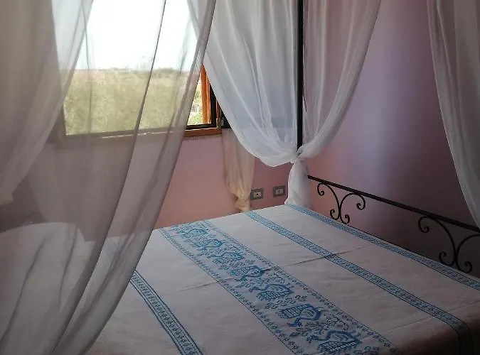 Donna Violante Porto Corallo 3*
