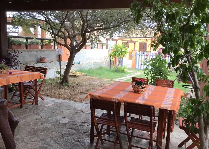 Donna Violante Porto Corallo 3*