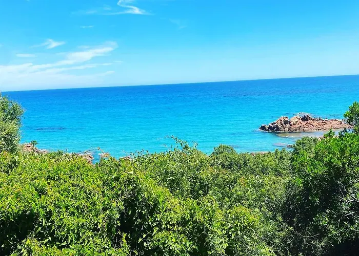 Donna Violante Porto Corallo Konukevi