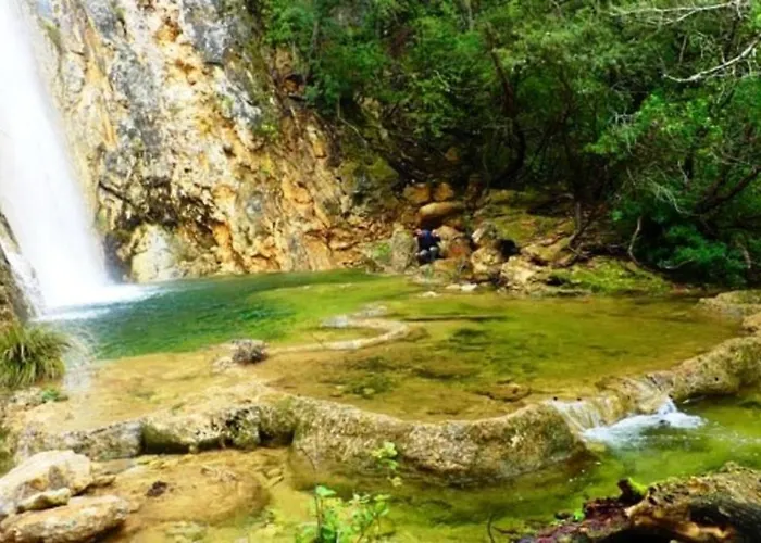 Konukevi Donna Violante Porto Corallo 3*